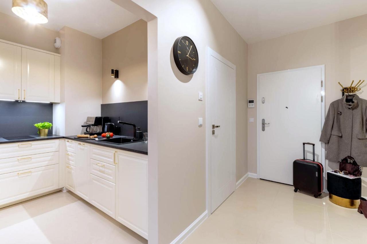 Champagne Apartment