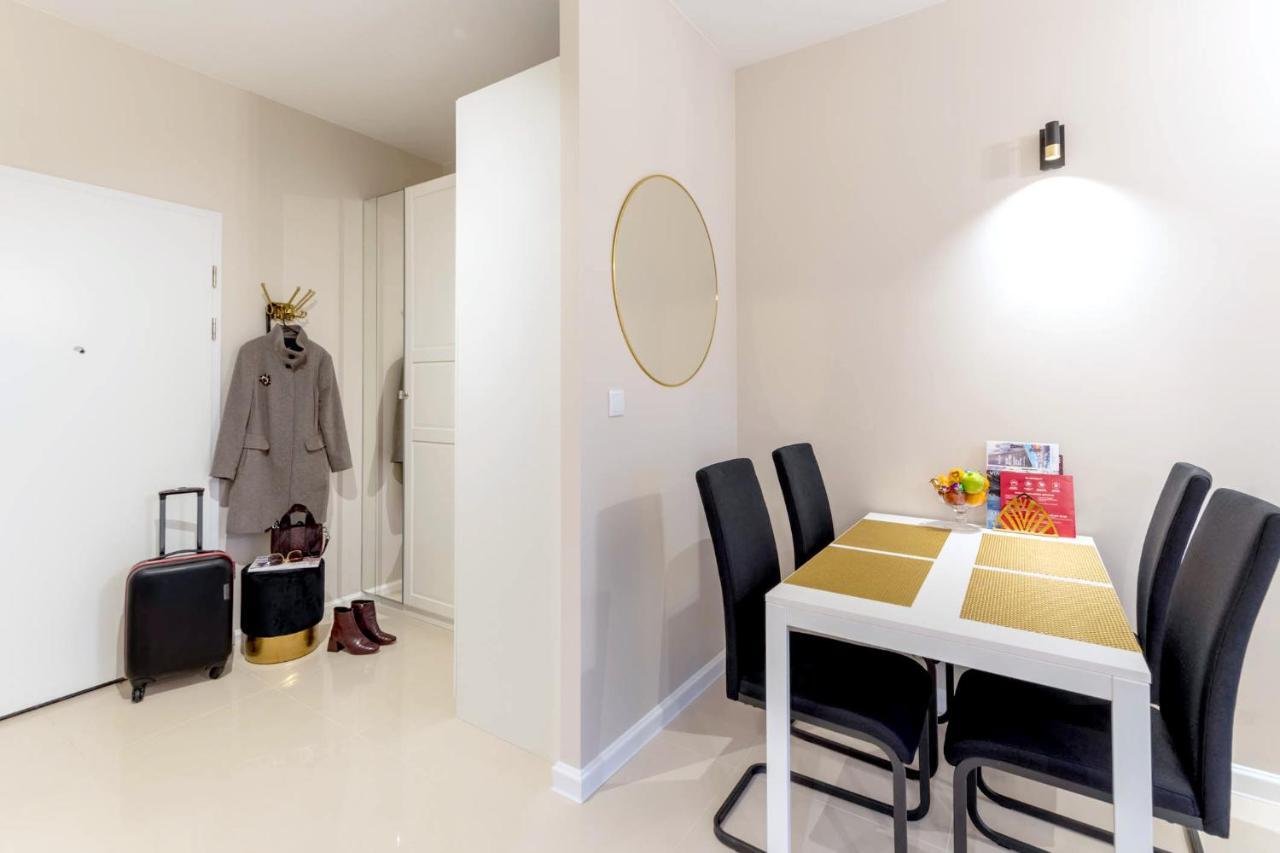 Champagne Apartment Gdansk